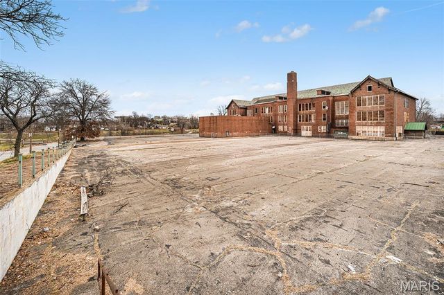 2931 Arlington Avenue, St Louis, MO 63120