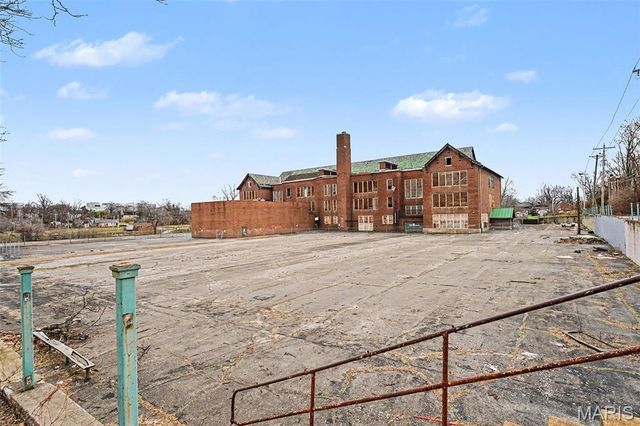 2931 Arlington Avenue, St Louis, MO 63120