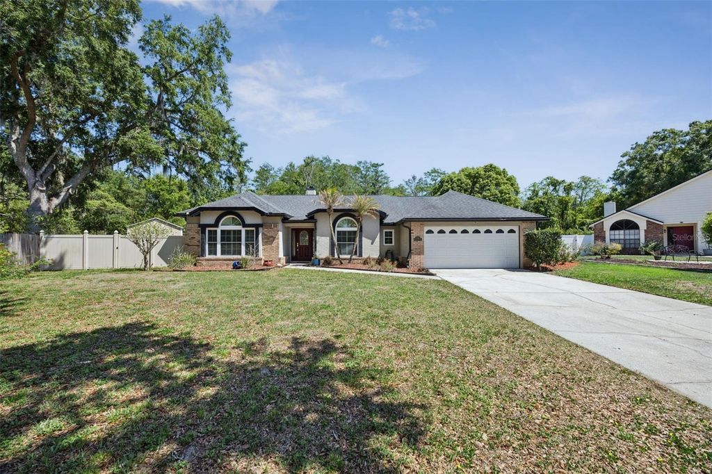 2113 MARTINGALE PLACE, Oviedo, FL 32765