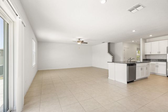 2881 SILVER SCALLOP LOOP, Wimauma, FL 33598