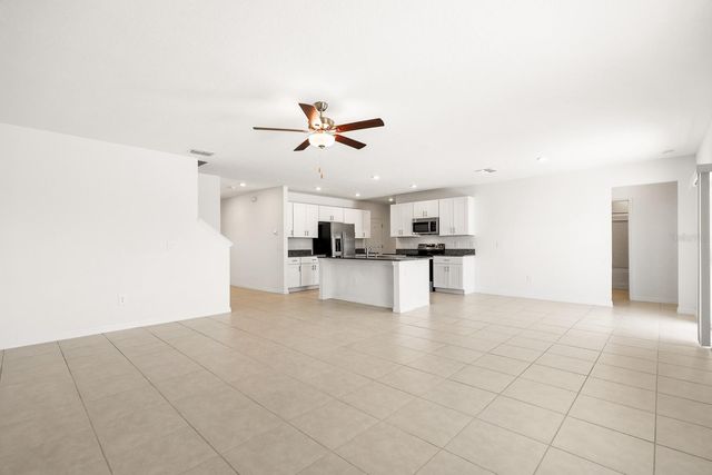 2881 SILVER SCALLOP LOOP, Wimauma, FL 33598