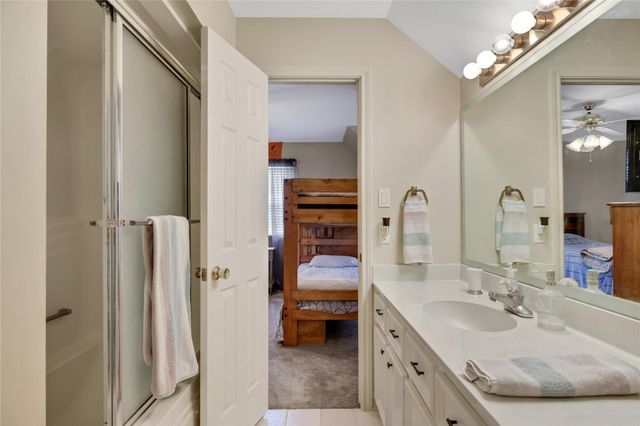 220 Lake Oaks Boulevard, Coldspring, TX 77331