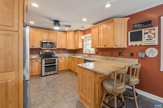 802 JEFFERSON DR, Palmyra, VA 22963
