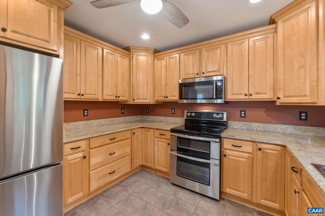 802 JEFFERSON DR, Palmyra, VA 22963