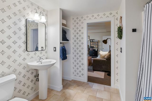 802 JEFFERSON DR, Palmyra, VA 22963