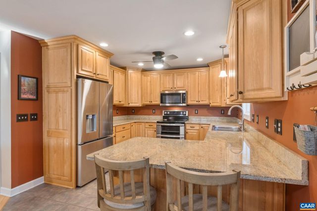 802 JEFFERSON DR, Palmyra, VA 22963