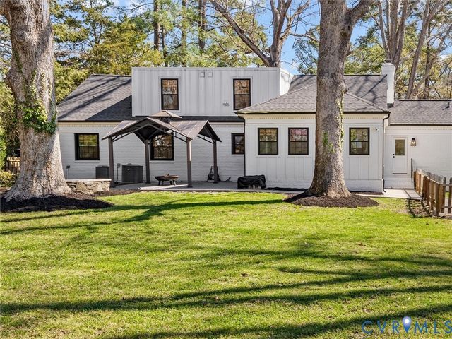 200 N Ridge Rd, Henrico, VA 23229