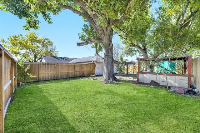 2709 Hearne Drive, Pasadena, TX 77502