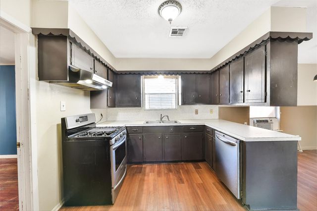 2709 Hearne Drive, Pasadena, TX 77502