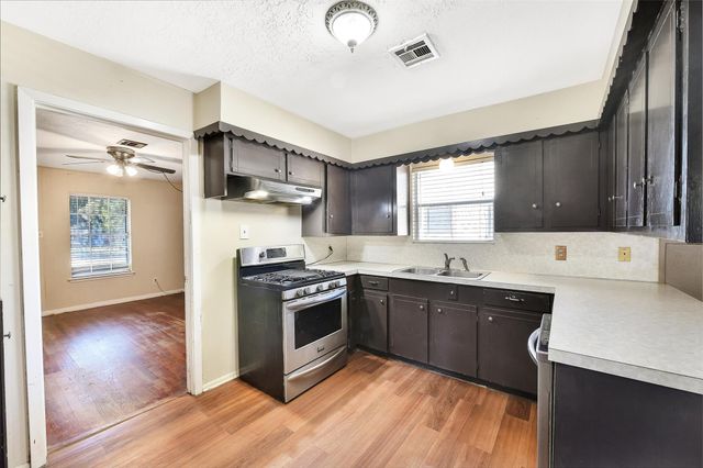 2709 Hearne Drive, Pasadena, TX 77502