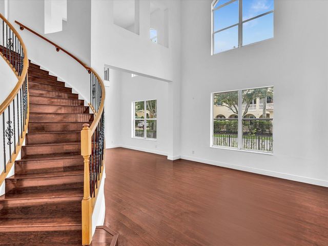 9286 Nugent Trail, West Palm Beach, FL 33411