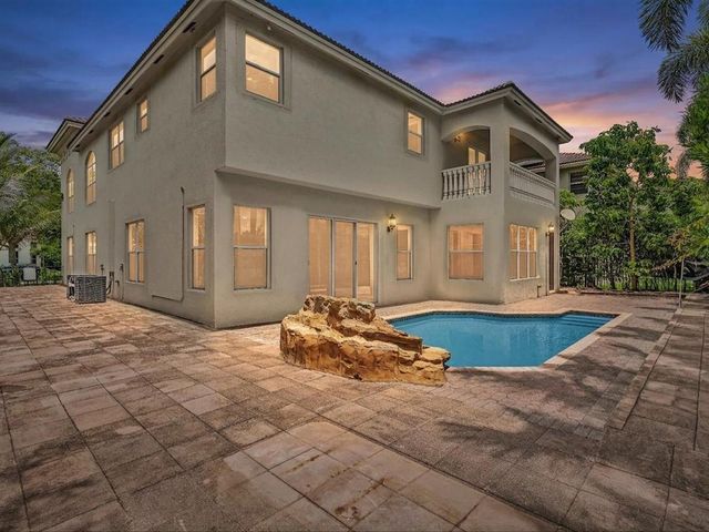 9286 Nugent Trail, West Palm Beach, FL 33411