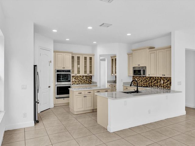 9286 Nugent Trail, West Palm Beach, FL 33411