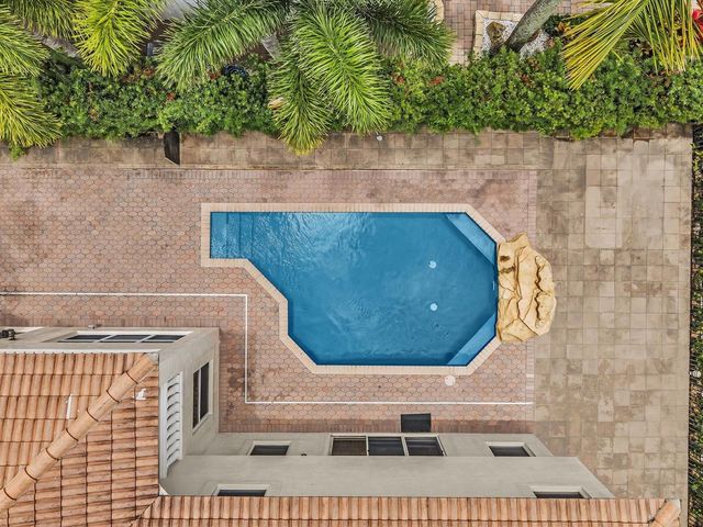 9286 Nugent Trail, West Palm Beach, FL 33411