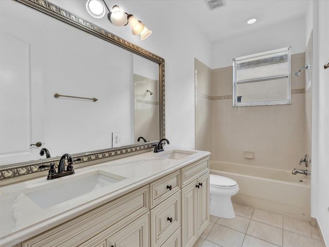 9286 Nugent Trail, West Palm Beach, FL 33411