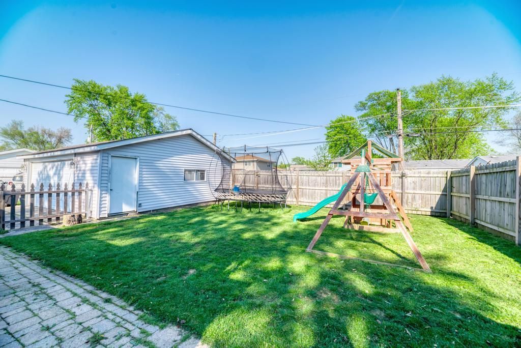 Image 21 of property listing at 16765 Haven Avenue, Orland Hills, IL 60487