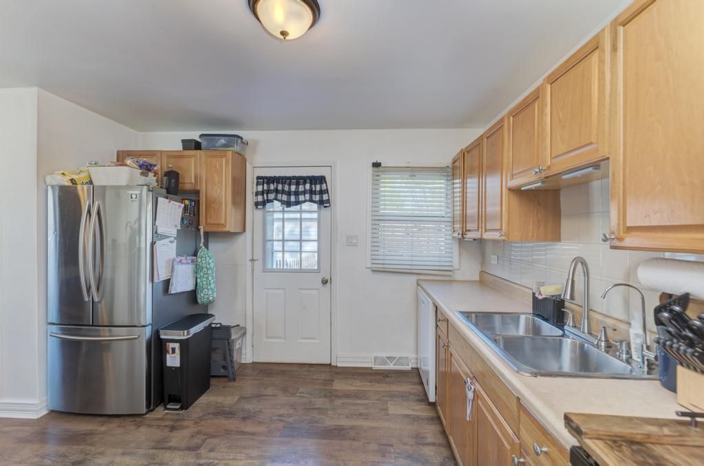 Image 7 of property listing at 16765 Haven Avenue, Orland Hills, IL 60487