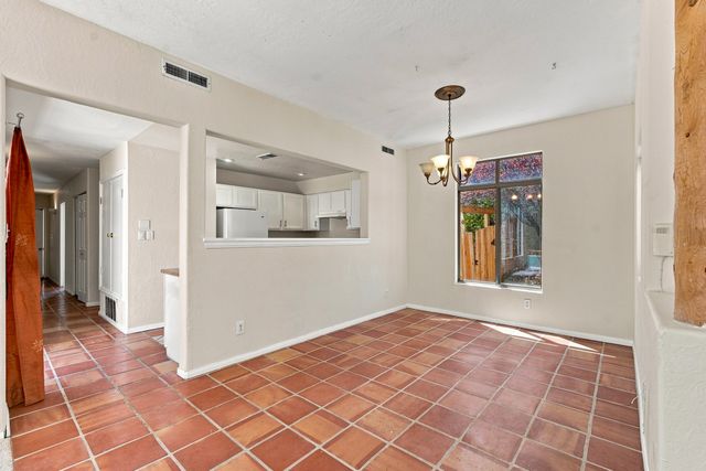6380 Entrada De Milagro, Santa Fe, NM 87507
