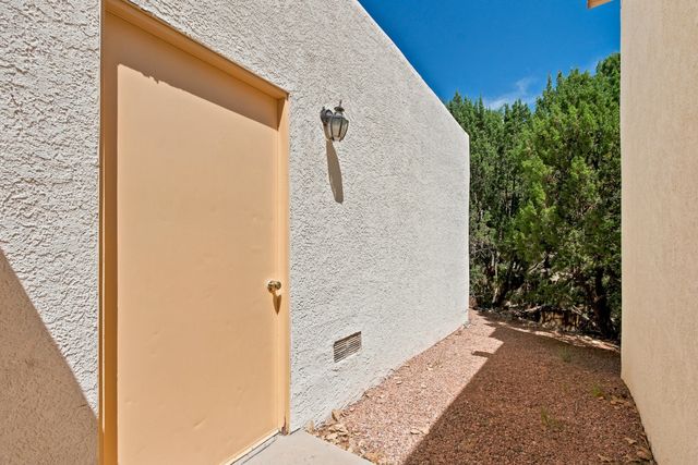 6380 Entrada De Milagro, Santa Fe, NM 87507