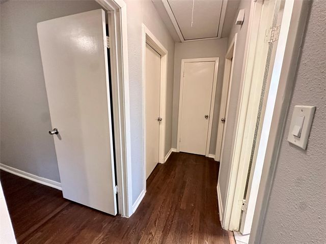 9401 Sierra Drive, Houston, TX 77051