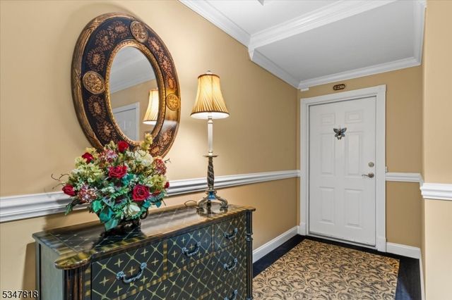 2306 Ambassador Ct, Franklin Twp., NJ 08873