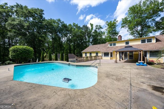 1132 Saint Andrews Drive, Macon, GA 31210