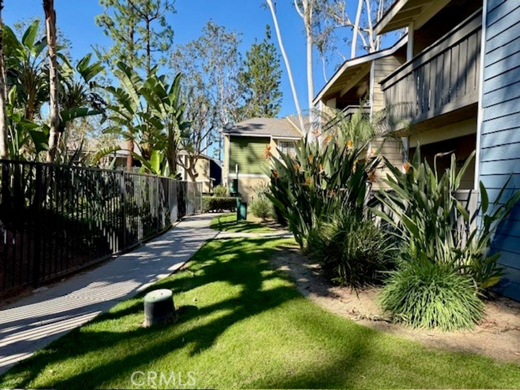 3535 Banbury Drive 88, Riverside, CA 92505