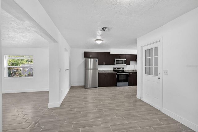 902 MARSHALL STREET, Clearwater, FL 33755