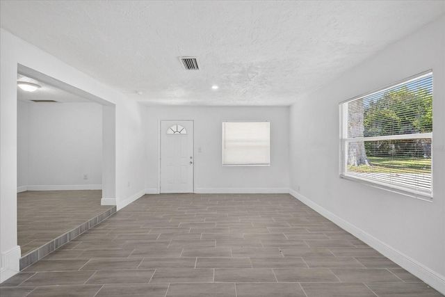 902 MARSHALL STREET, Clearwater, FL 33755