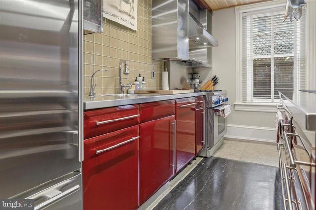 116 11TH ST NE, Washington, DC 20002