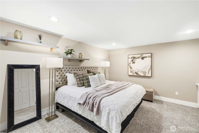 25108 234th Avenue SE, Maple Valley, WA 98038