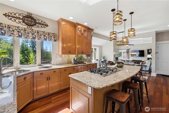 25108 234th Avenue SE, Maple Valley, WA 98038