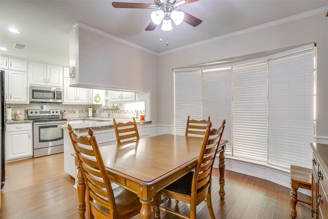 225 Timber Ridge Drive, Burleson, TX 76028