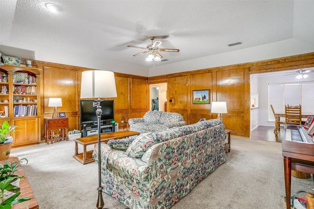 225 Timber Ridge Drive, Burleson, TX 76028
