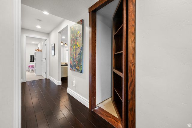 5809 S BLUE FLAX LN, Salt Lake City, UT 84121