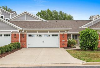 2617 BAY HARBOR CIRCLE #2, Green Bay, WI 54304