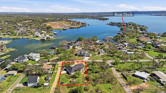 526 E Greenbriar, Granite Shoals, TX 78654