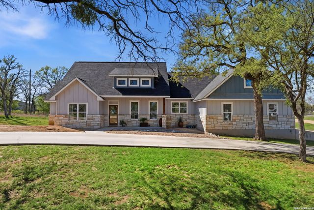 526 E Greenbriar, Granite Shoals, TX 78654