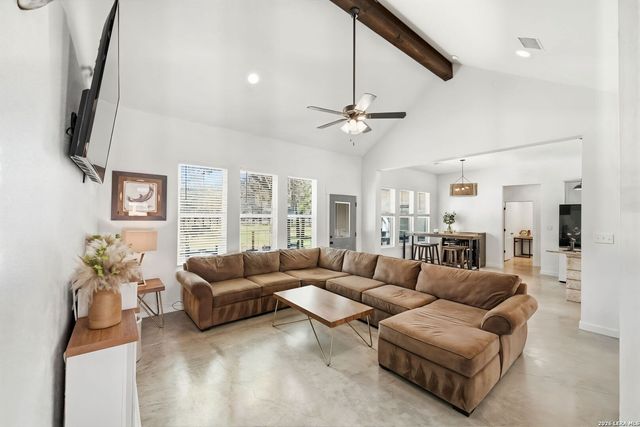 526 E Greenbriar, Granite Shoals, TX 78654