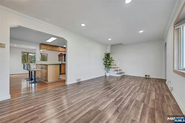 110 Somers Avenue, Bergenfield, NJ 07621