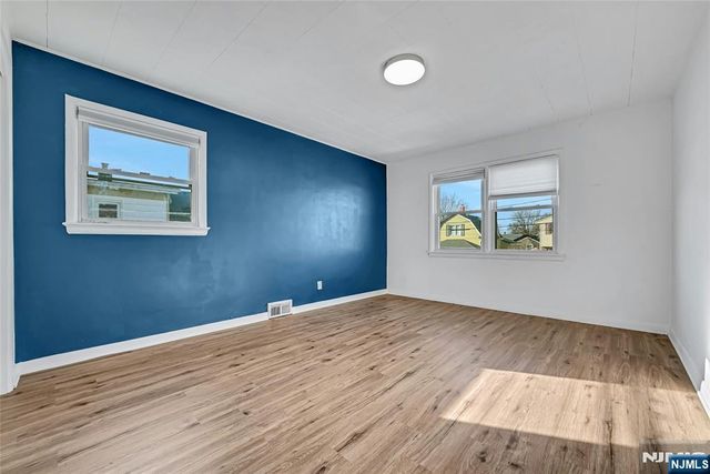 110 Somers Avenue, Bergenfield, NJ 07621