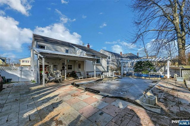 110 Somers Avenue, Bergenfield, NJ 07621