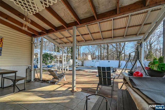 110 Somers Avenue, Bergenfield, NJ 07621