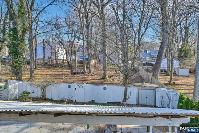 110 Somers Avenue, Bergenfield, NJ 07621