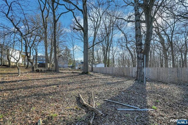 110 Somers Avenue, Bergenfield, NJ 07621