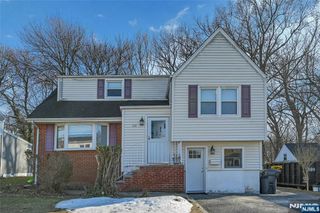 110 Somers Avenue, Bergenfield, NJ 07621