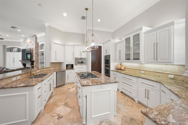 19 Harmony Links Place, The Woodlands, TX 77382