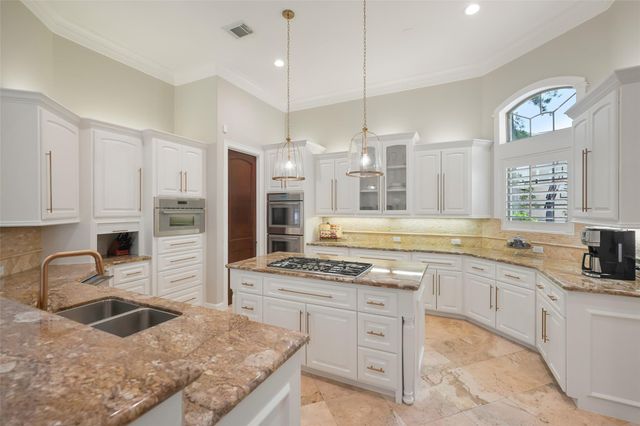 19 Harmony Links Place, The Woodlands, TX 77382