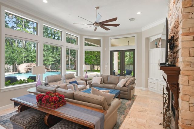 19 Harmony Links Place, The Woodlands, TX 77382