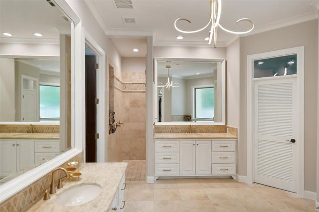 19 Harmony Links Place, The Woodlands, TX 77382